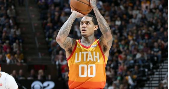  瓦兰丘纳斯30+15鹈鹕胜奇才  