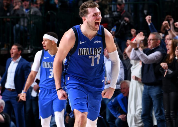  东契奇生涯新高六十分，独行侠加时胜  